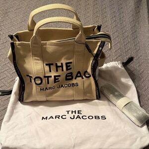 The Tote Bag - Marc Jacobs